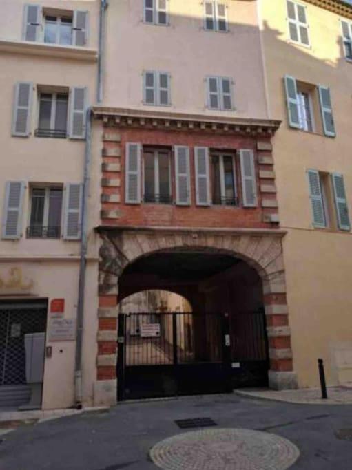 Jolie 3 Pieces Avec Terrasse Au Vieux Port, A 2 Pas Des Plages Et Du Palais. Cannes Exteriör bild